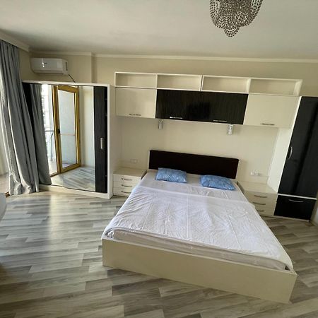 Sea View Apartment Batumi Eksteriør billede
